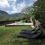 Tres Albares Chalet *