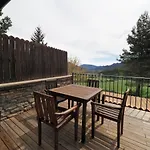 Chalet Tres Albares