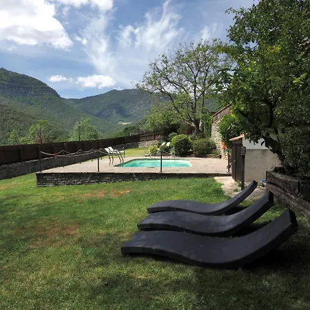 Tres Albares Chalet *