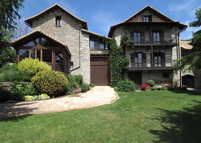 Tres Albares Alpesi faház Lardiés